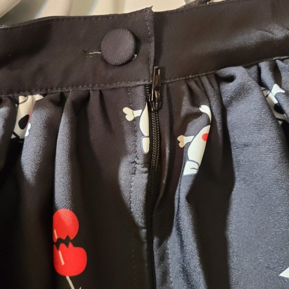 Unique Vintage Gellar Skirt - Swing Skulls Pinup Rockabilly Halloween Kawaii - Picture 8 of 9